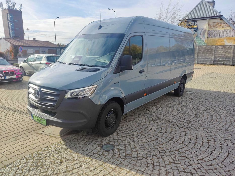 Mercedes-Benz eSprinter Long 2025 – Elektryczny bus bez limitu km