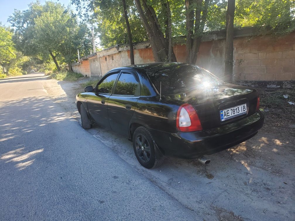 Продам на ходу nubira