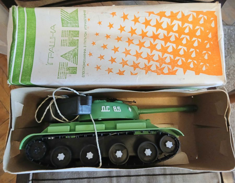 Танк ранний в коробке ссср