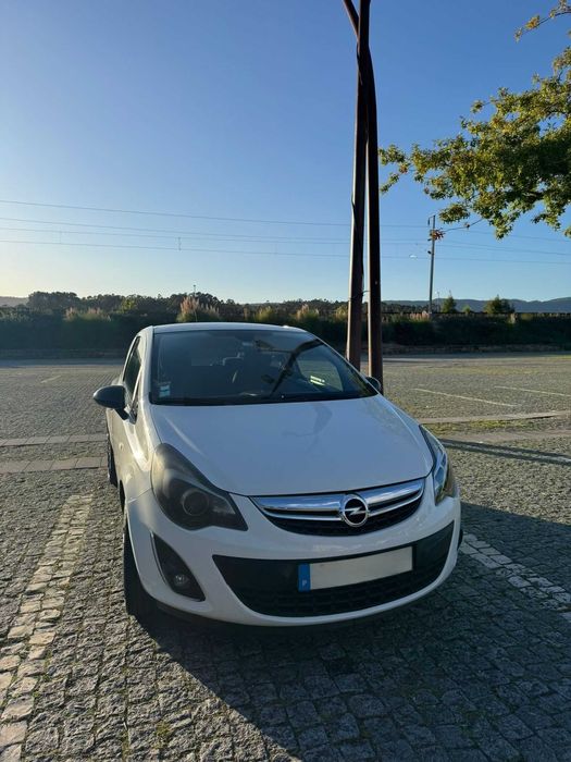 Opel Corsa Black Edition
