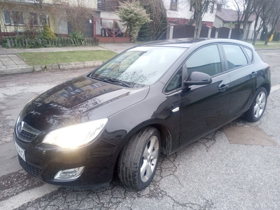 Astra stan bardzo dobry