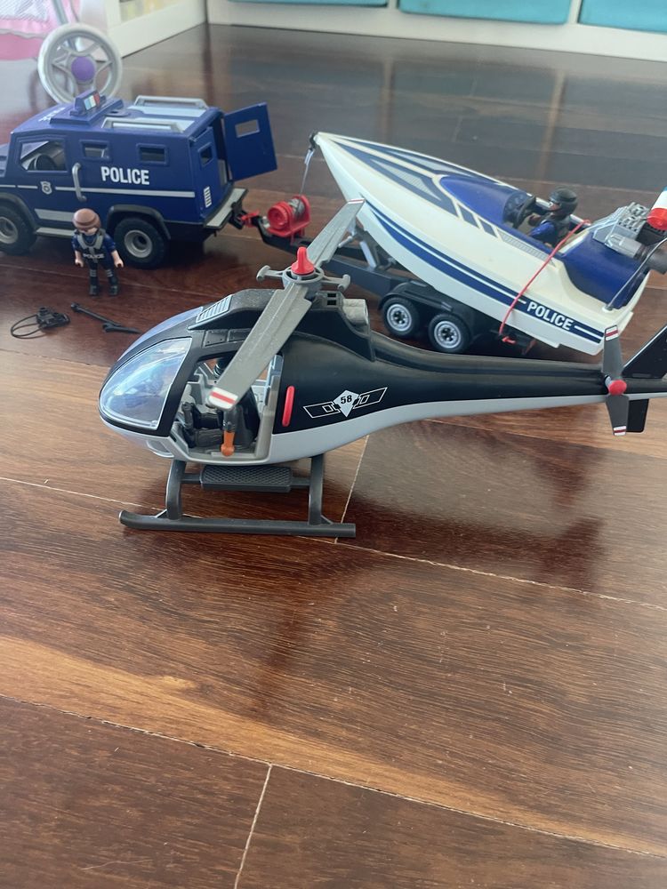 Conjunto da playmobil policia