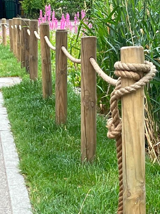 Paliki do drzewek poprzeczki kołki taśma do wiązania