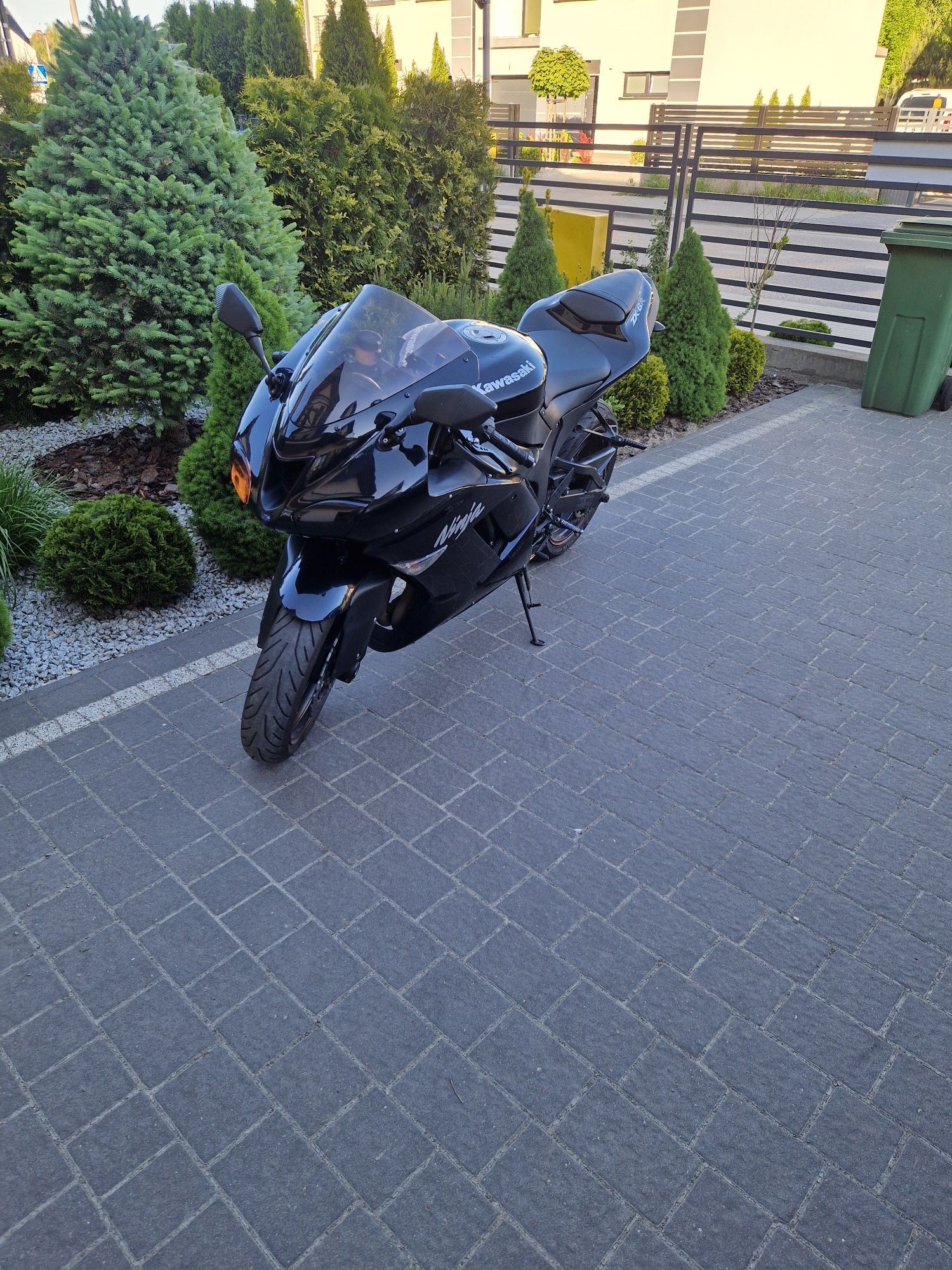 Kawasaki ninja zx-r