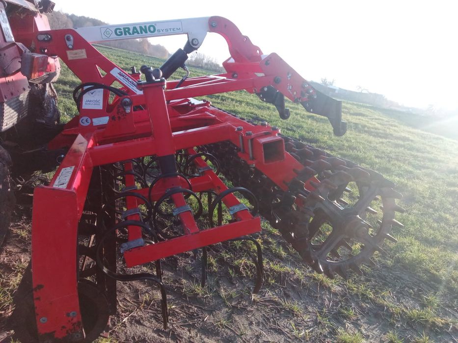 Agregat uprawowo- siewny