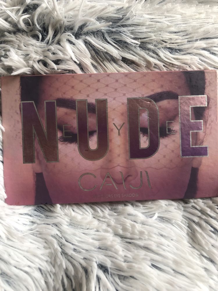 Caiji Nude Eye - paleta 18 cieni