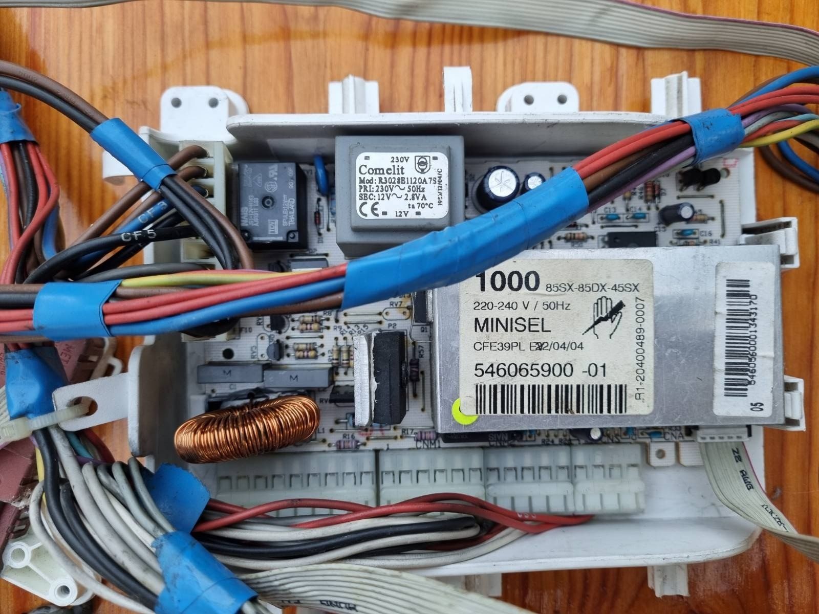 Продам плату керування та інш. до пральної машинки Whirlpool