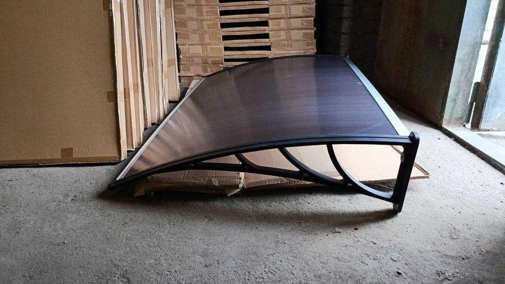 Козырек, дашок поликарбонатный с кронштейнами из полипропилена усиленн