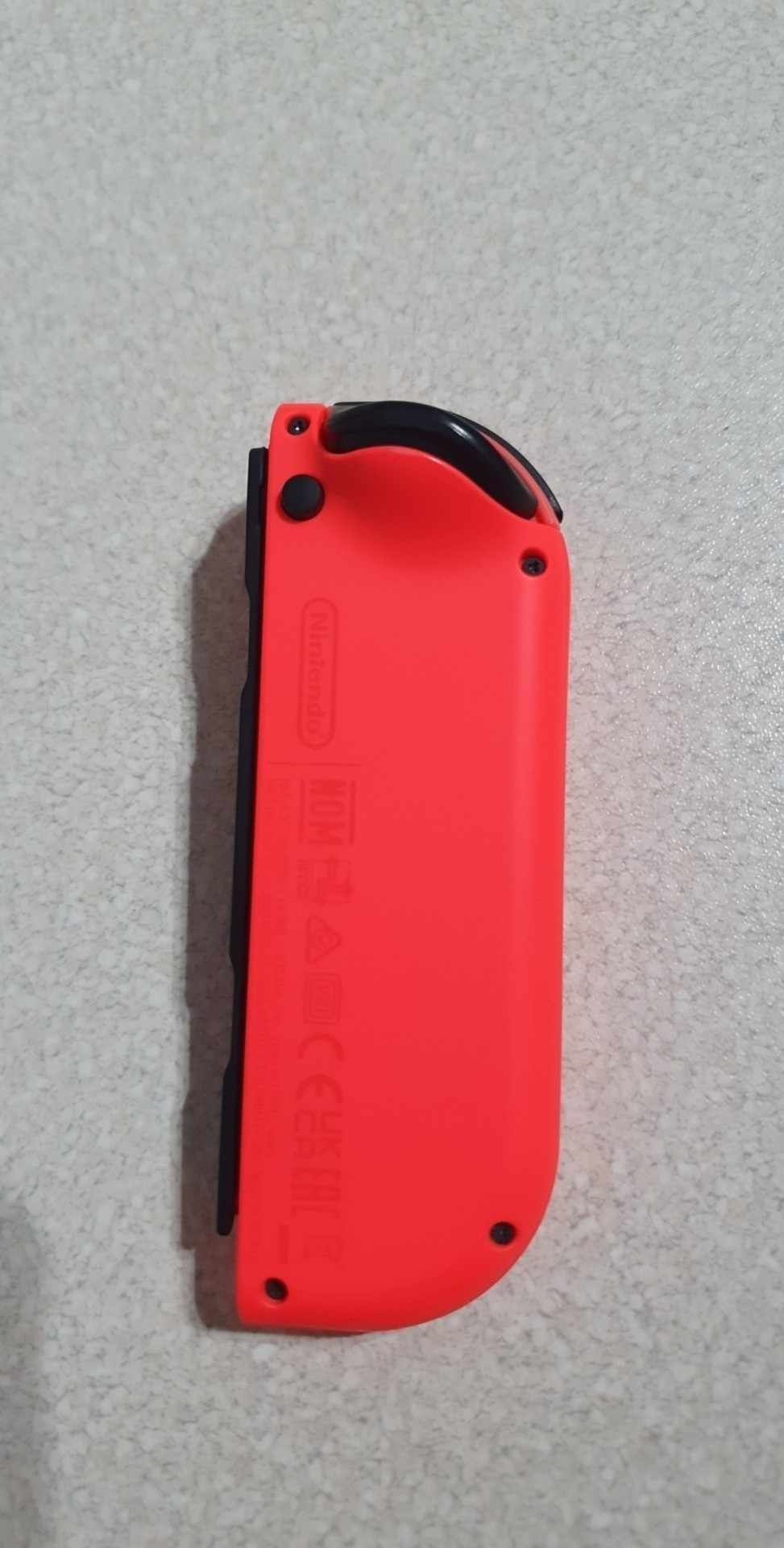 Kontroler Pad Nintendo Switch Joycon Czerwony HAC-015 Oryginalny 
KON