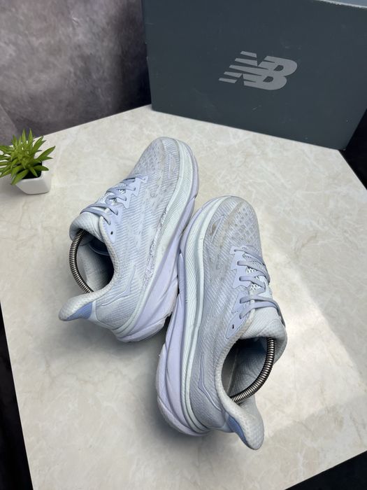 Кроссовки Hoka Clifton 9 Розмір 42.5 Original Взуття