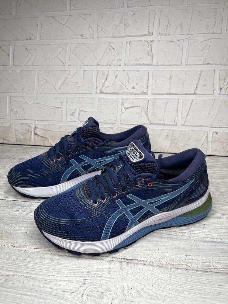 Беговые кроссовки asics gel nimbus 21