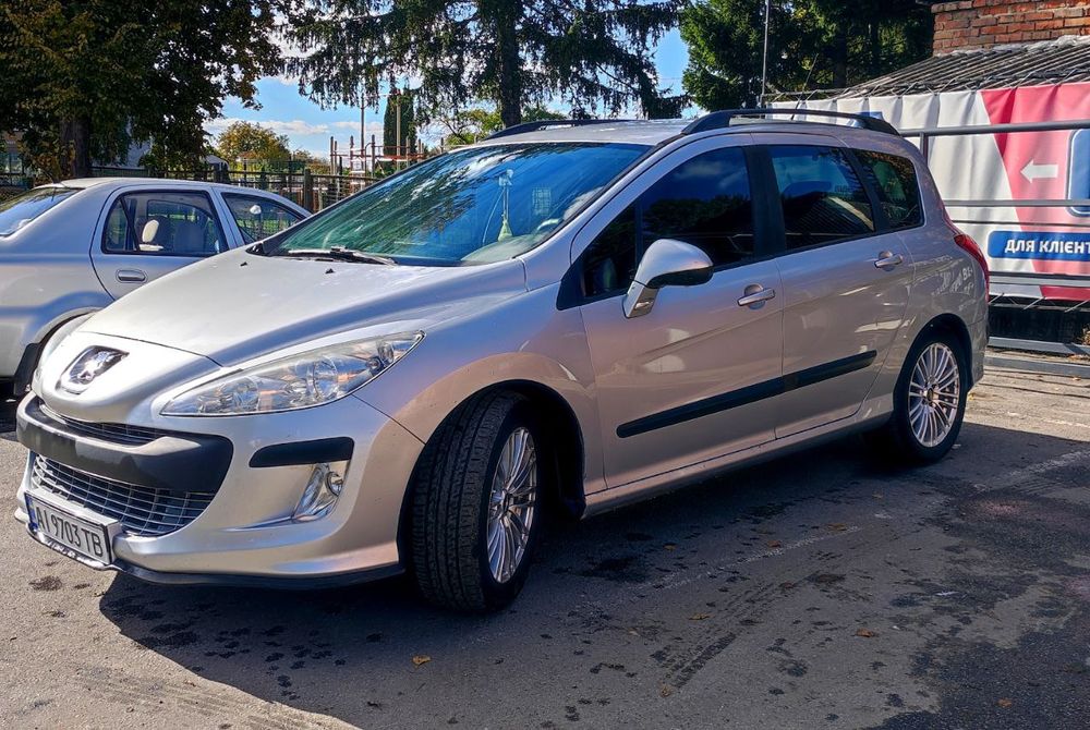 Продам Peugeot 308 SW.