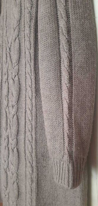 Тепла в"язана  фабрична сукня, не розтягується!