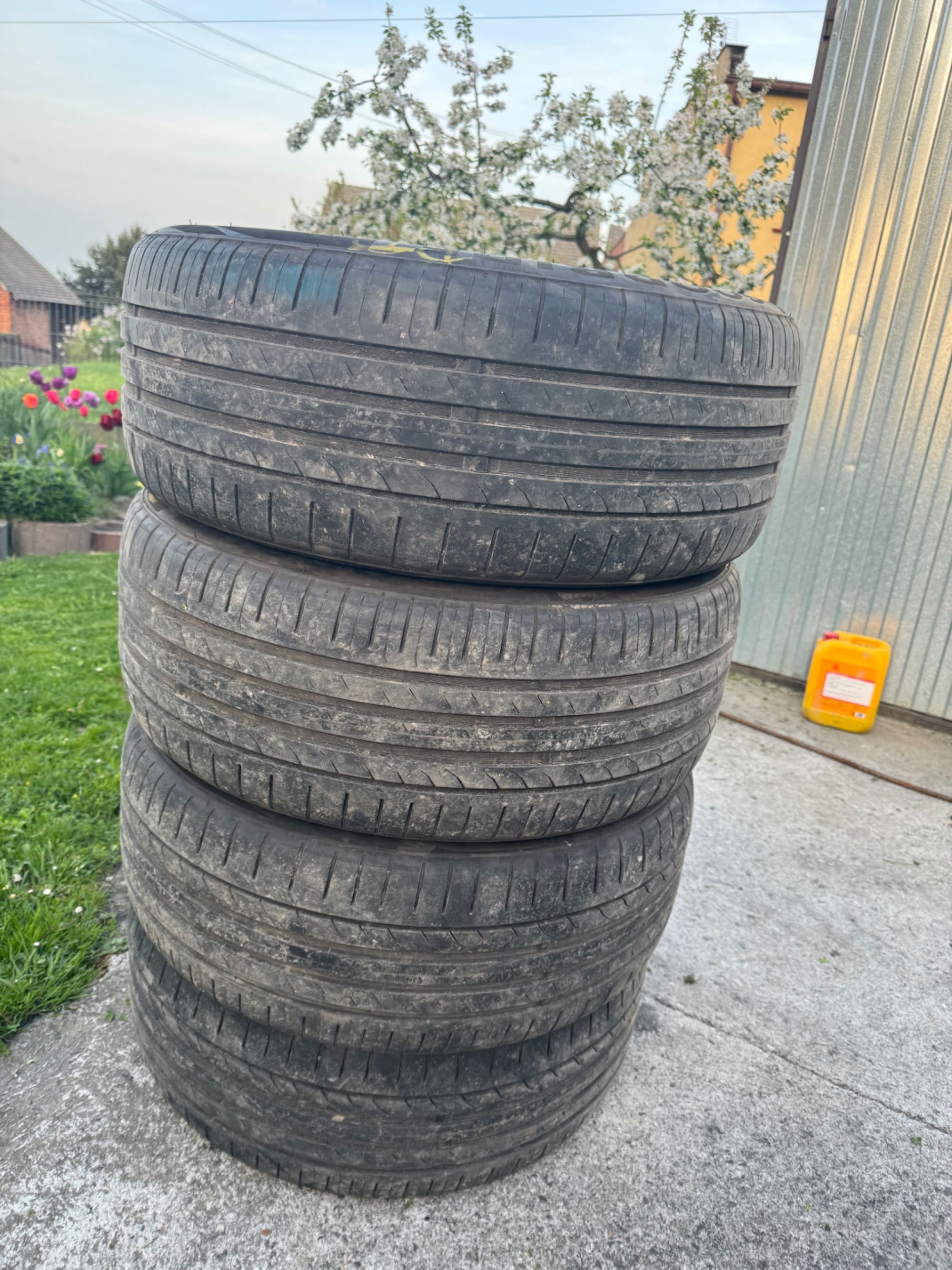 Opony goodride 245/45 18R