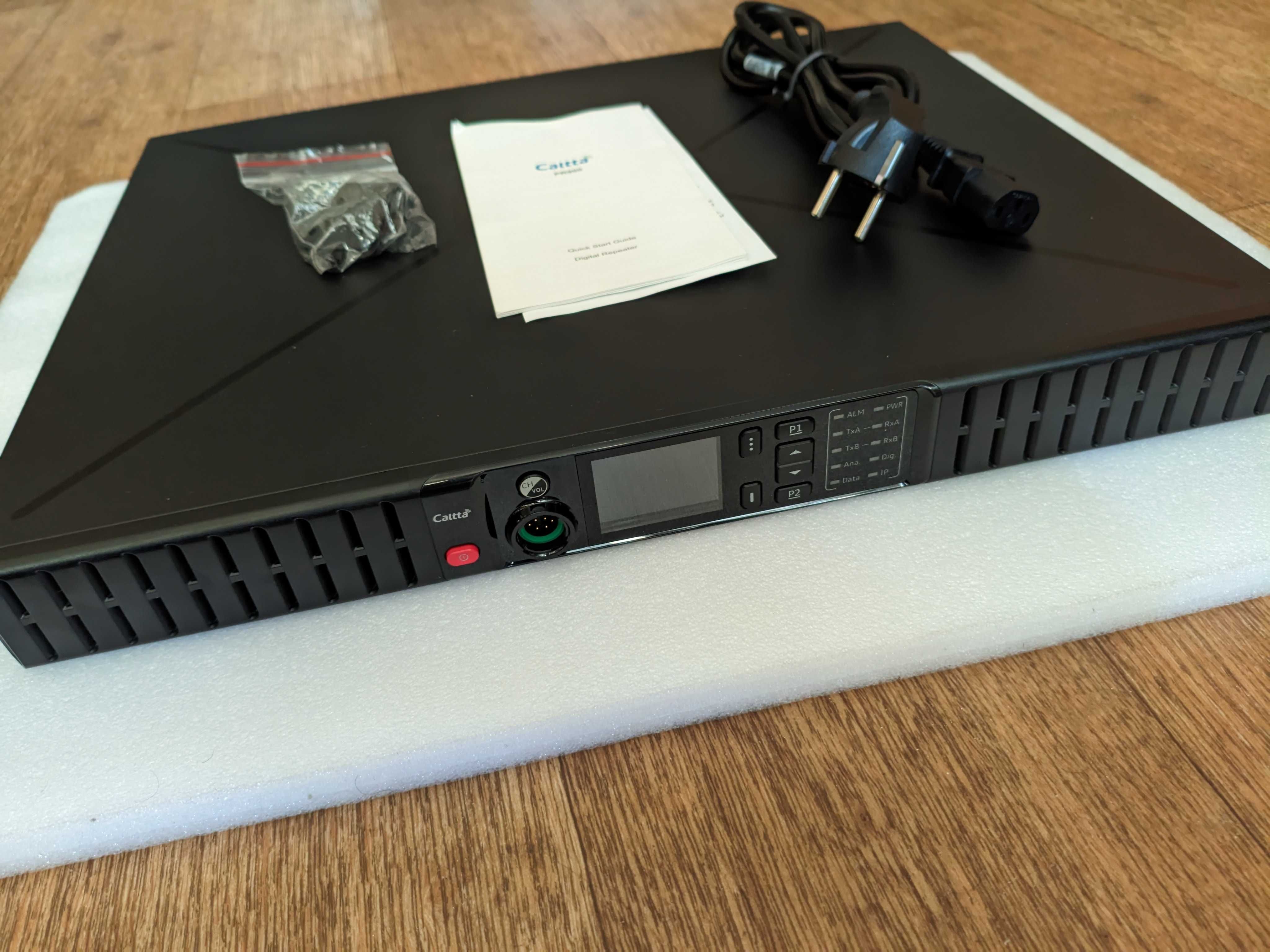 Ретранслятор цифровий  CALTTA PR900 VHF (136-174 МГц) DMR