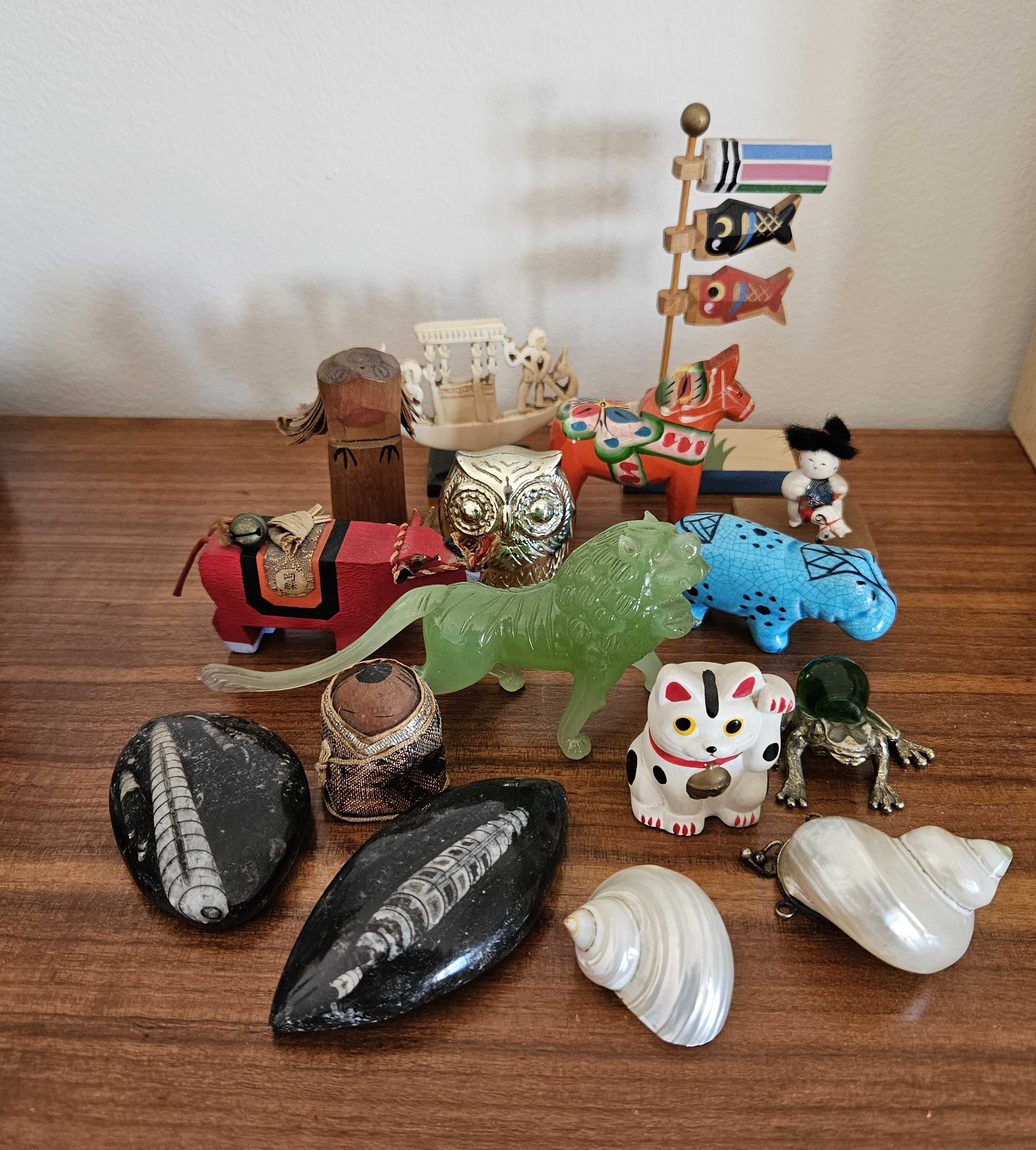 Lote - Várias figuras, vários materiais - colecções antiguidades