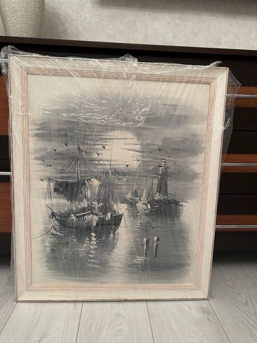 Картини в рамці продаю