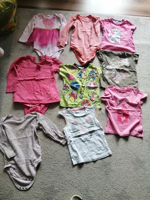 Paka ubranek dla dziewczynki roz 80/86 razem 50szt