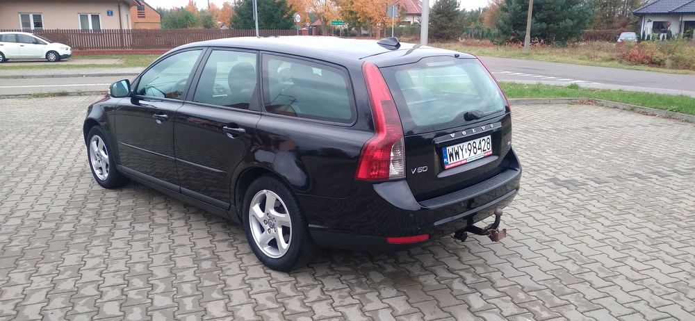 Volvo V50 rok 2010 silnik 2.0B 145km przebieg 172.000 km