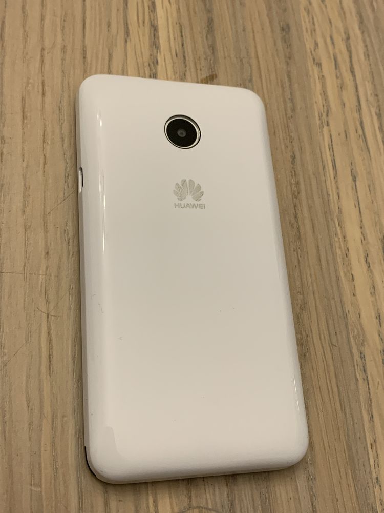 Smartfon Huawei Y635 uszkodzony
