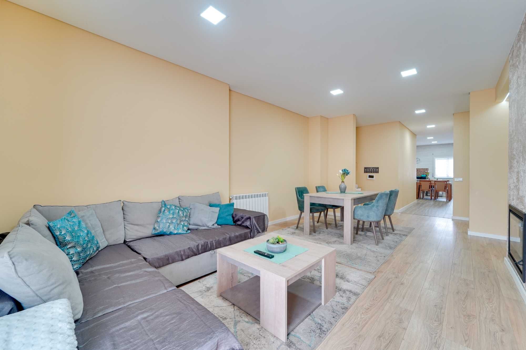 Apartamento T4 mobilado com garagem dupla para venda em Vagos