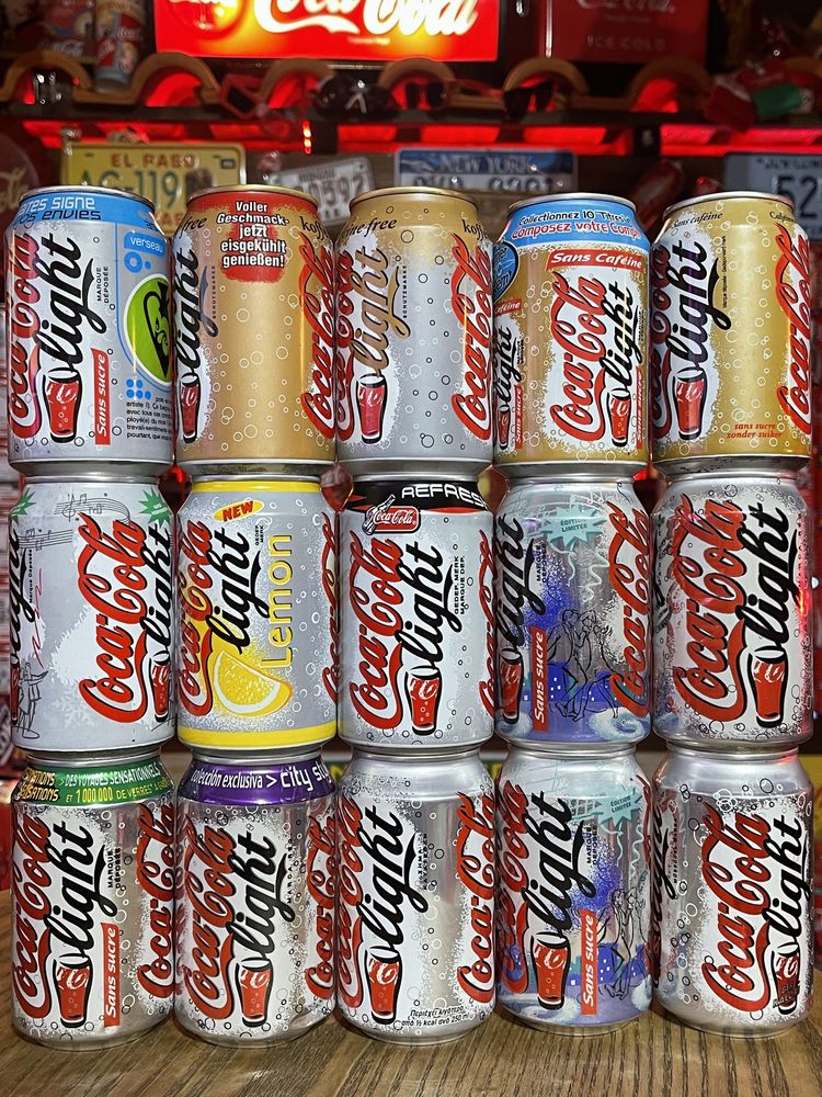 Latas Coca-Cola vários temas