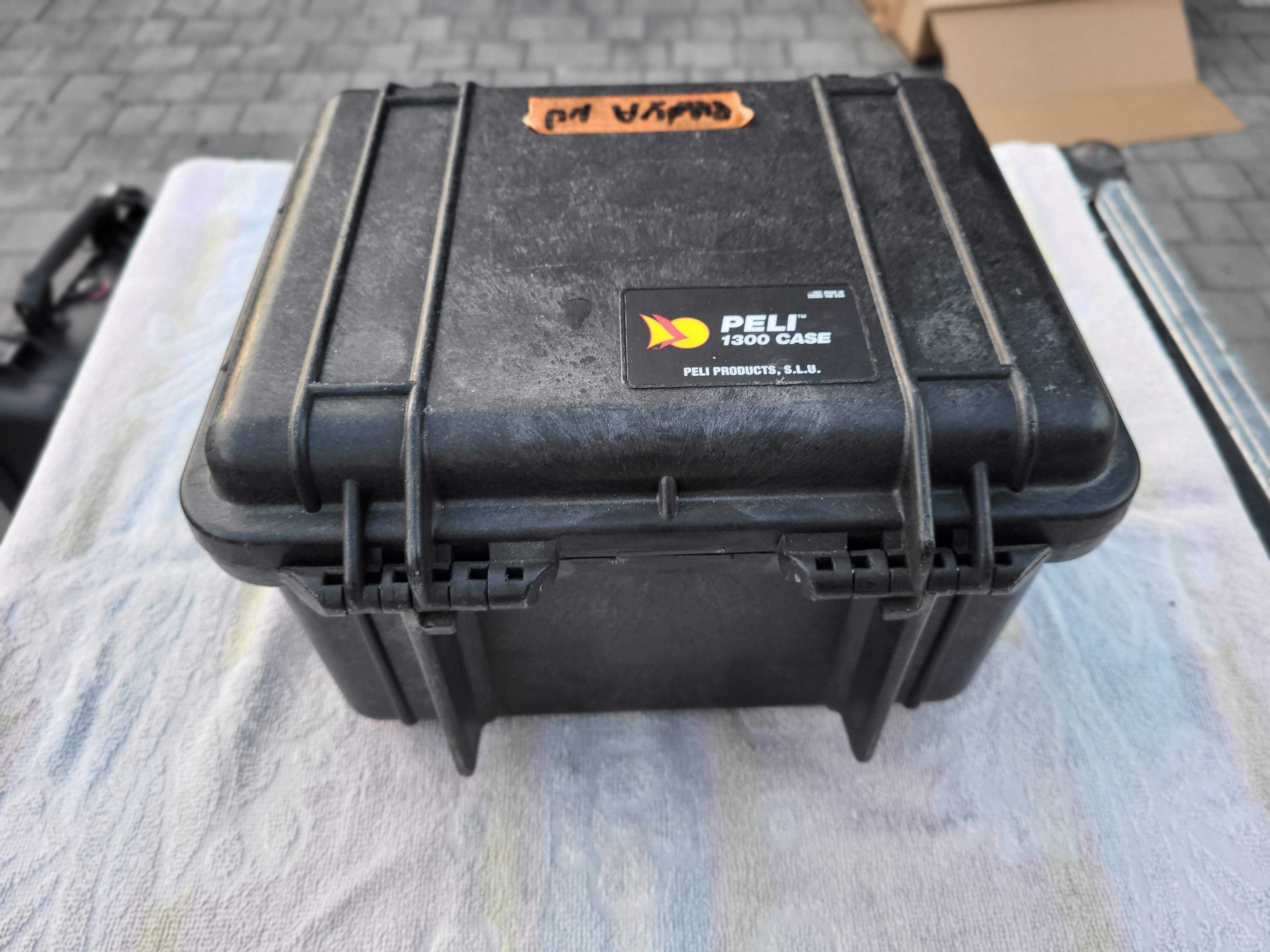 PELI 1300 czarna NOWA PIANKA / black Pelican walizka, FAKTURA  nr2