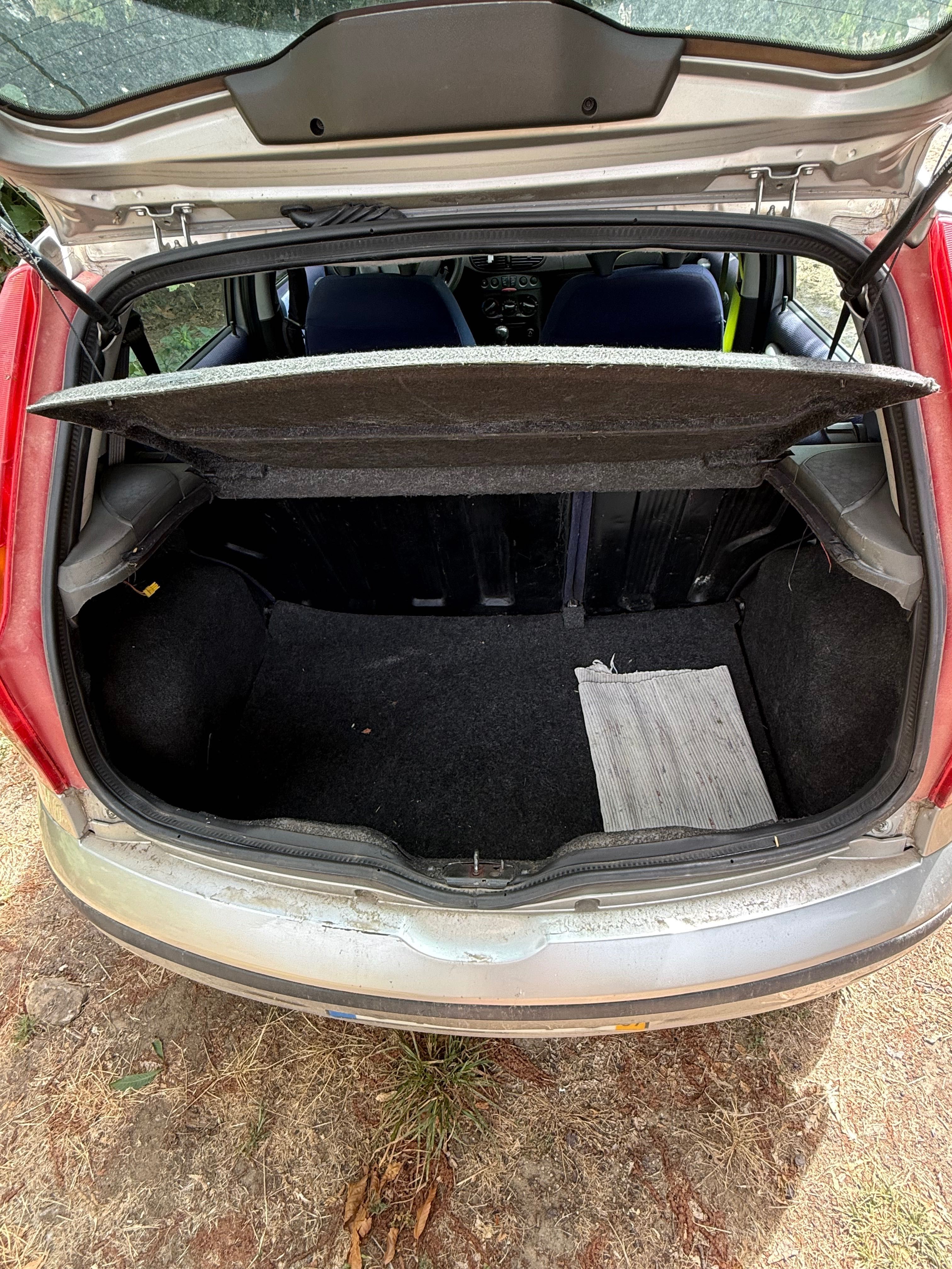 Fiat Punto cinza 2003