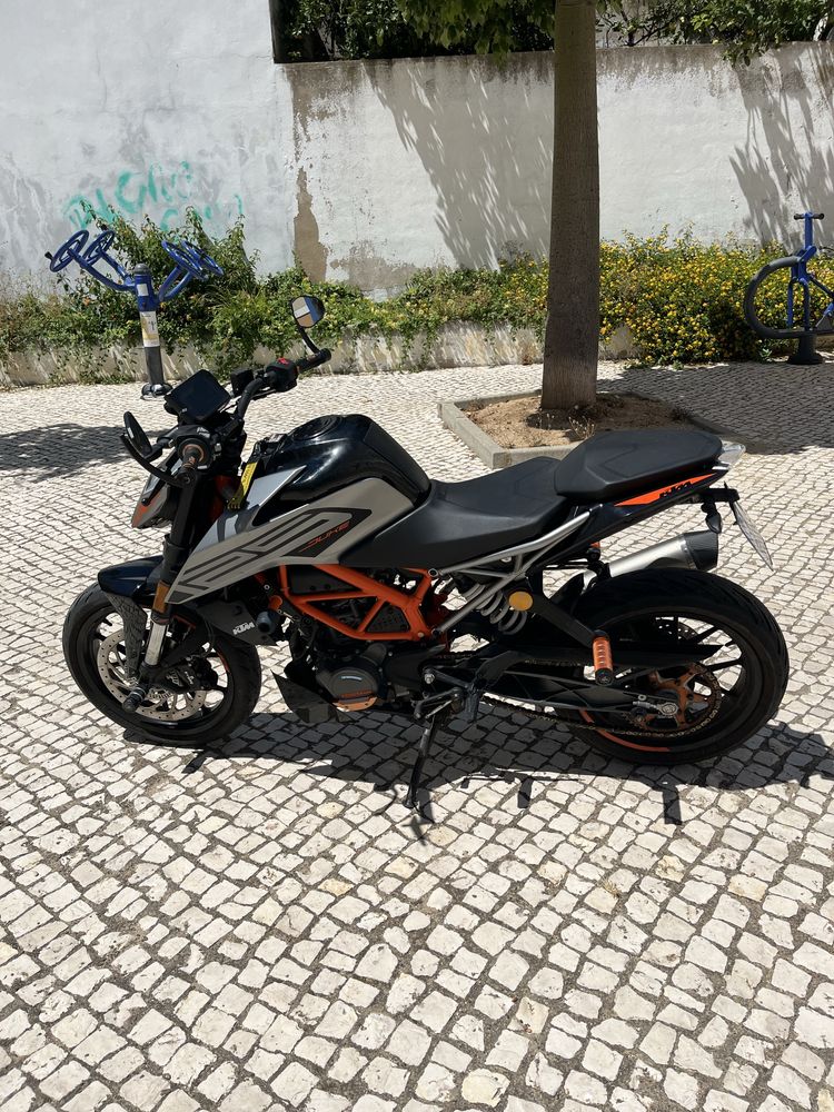 KTM Duke 125 7.800km Ano 2021