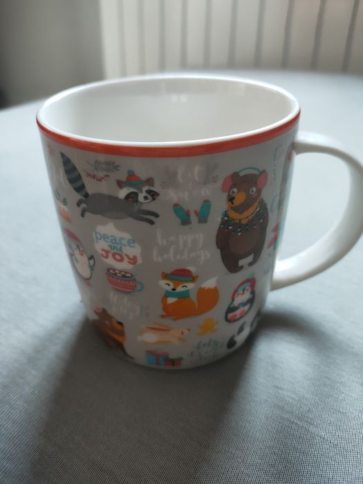 Kubek szklany używany.