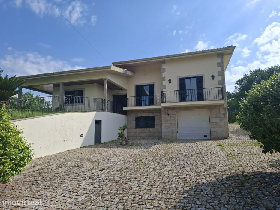 Moradia Lago Amares Braga