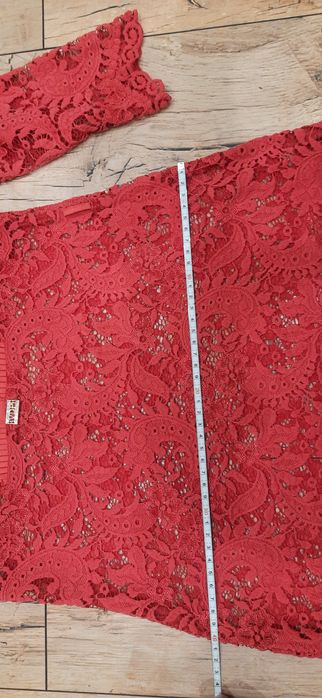 Жіноча сукня, платье, червона блузка