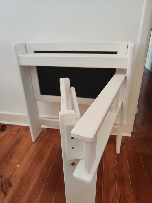 Secretária de criança dobrável