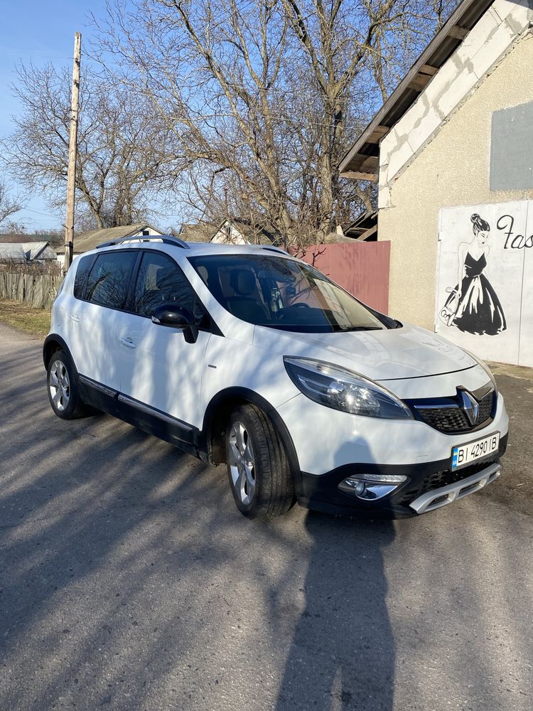 Renault Grand Scenic 2013