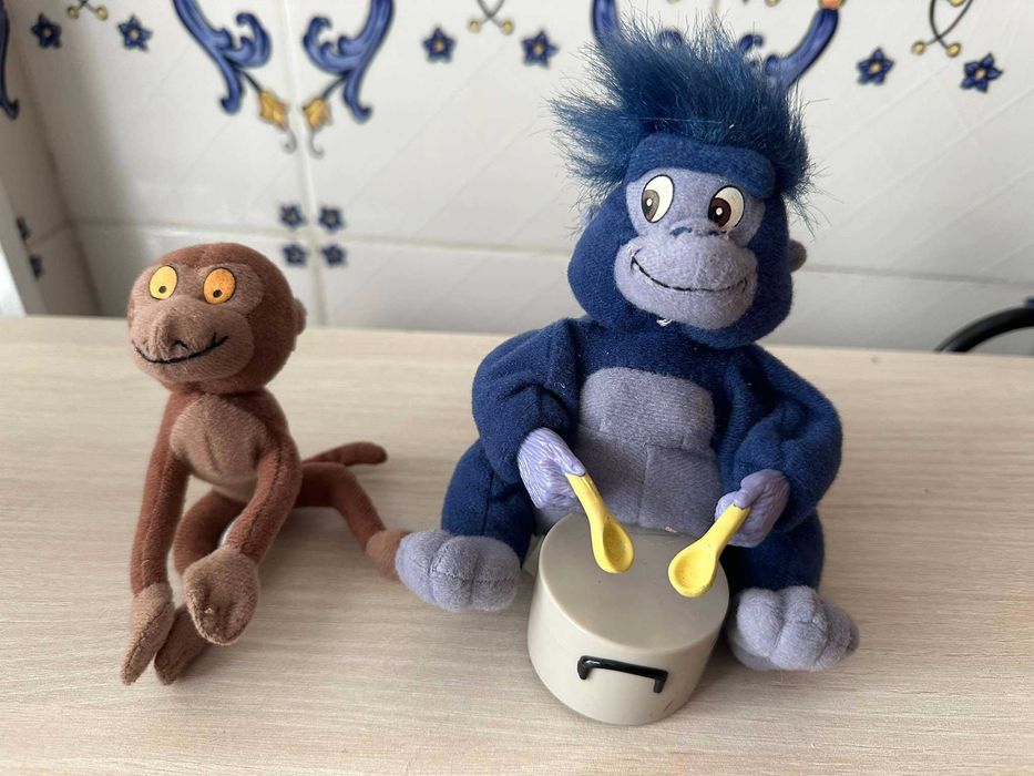 Panda Kung Fu peluches Tarzan mcdonalds filme disney 2000