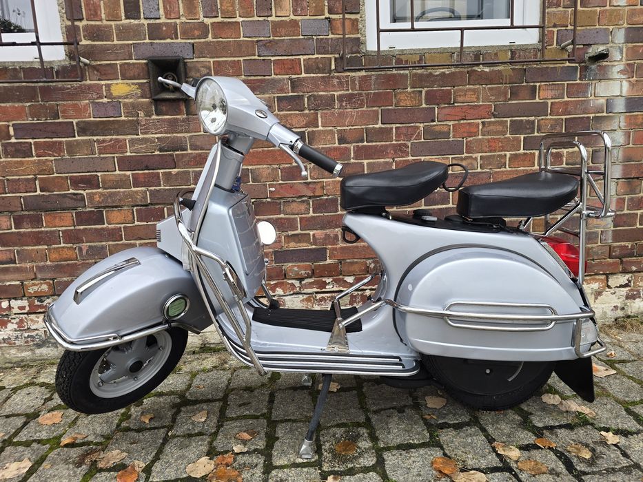 Piaggio Vespa PX 125 .2007r. Mały przebieg // manual