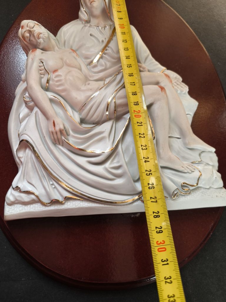 Quadro em Porcelana e Madeira com Detalhes Dourado