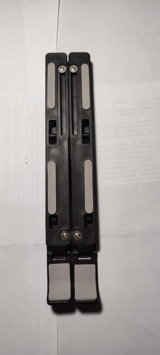 Продаю УДОБНУЮ, ЛЁГКУЮ,  НОВУЮ подставку под планшет, ноутбук 8-13"