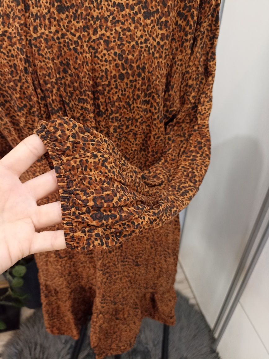 Musztadowo brązowa sukienka, Primark, rozm L/XL