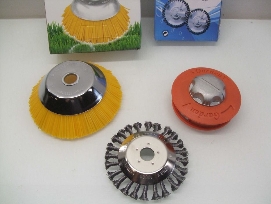 Duży zestaw, osprzęt do kosy spalinowej. Akcesoria Zestaw nr 2