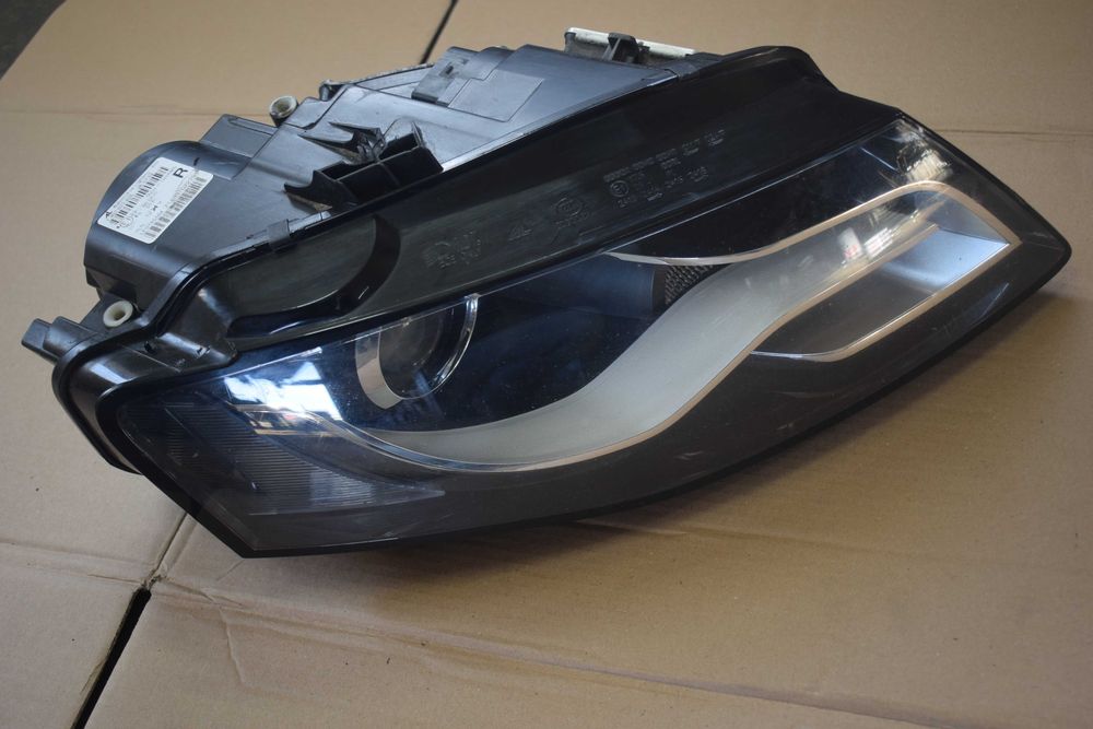 lampa prawa przód przednia AUDI A4 B8 8T BI-XENON 11r.kompletna