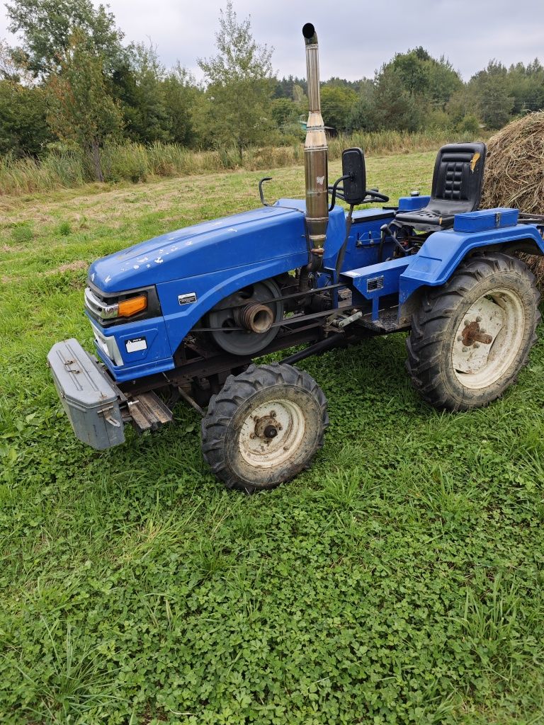 Повнопривідний мінітрактор 4×4 18кс
