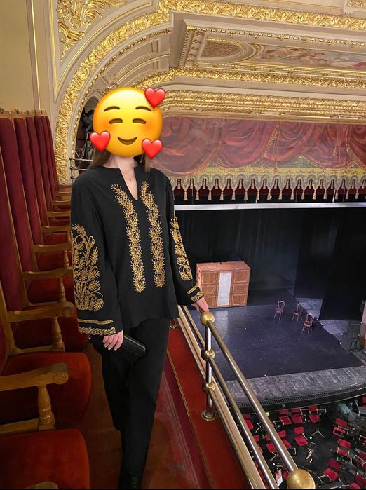 Вишиванка з бісеру жіноча