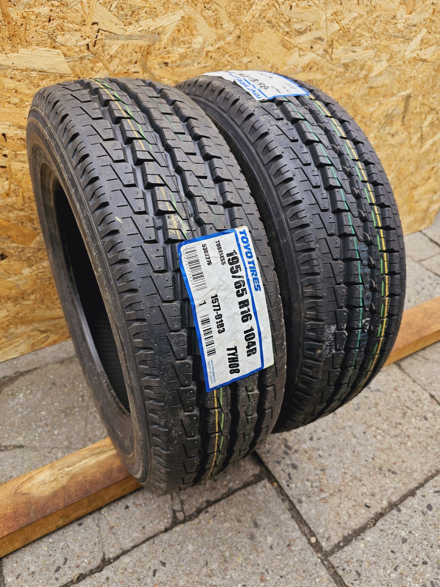 Nowe!!  195/65 r16C  TOYO