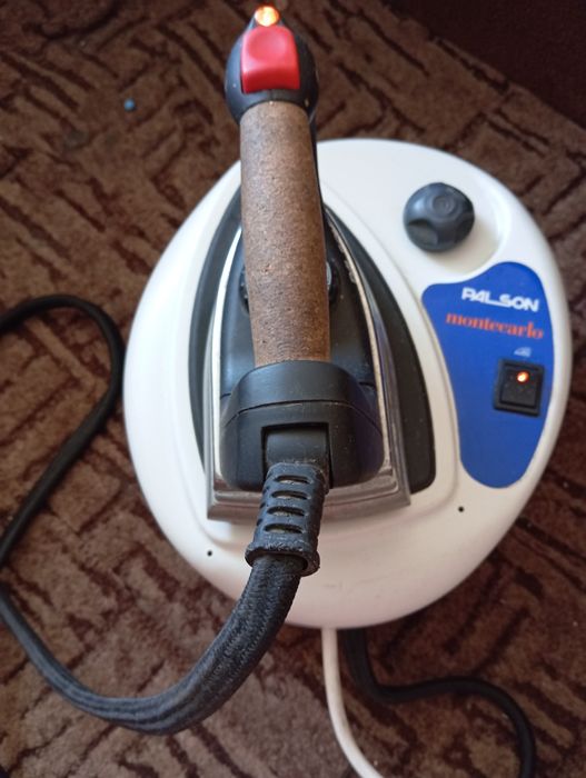 Продам праску з парогенератором