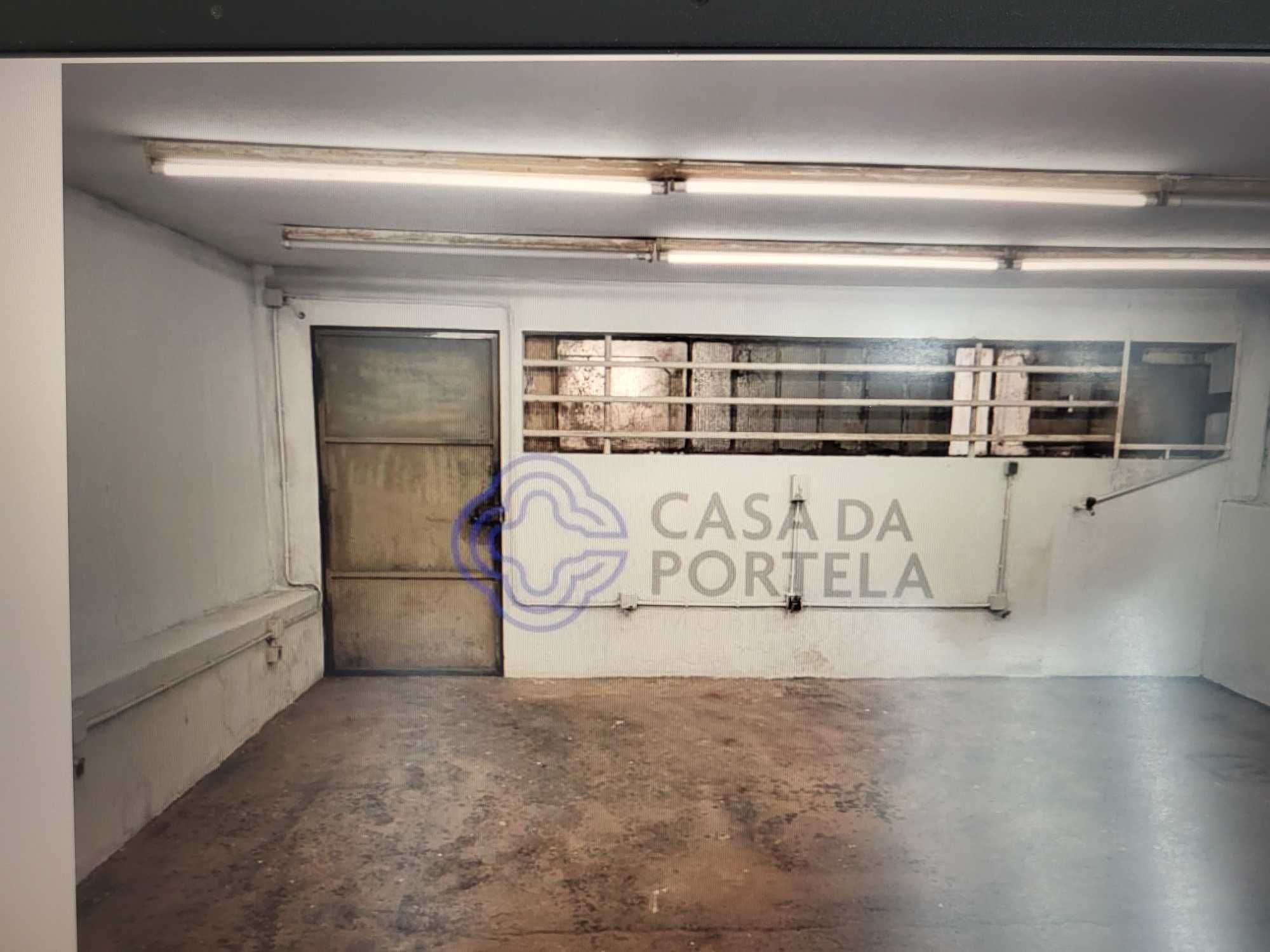 loja 2 frentes 2 pisos armazém e jardim porto