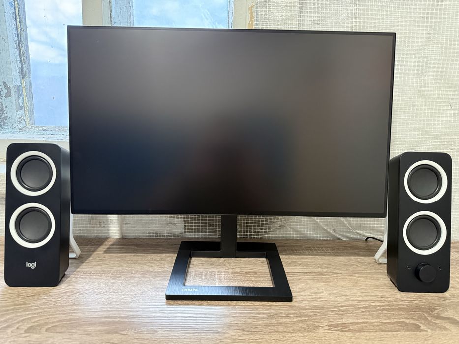 Монітор Philips 241e2fd/00 + колонки Logitech