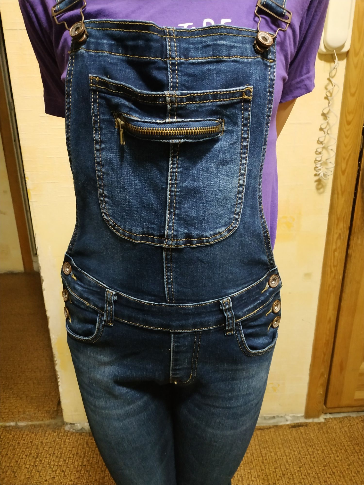 Комбінезон жіночий джинсовий