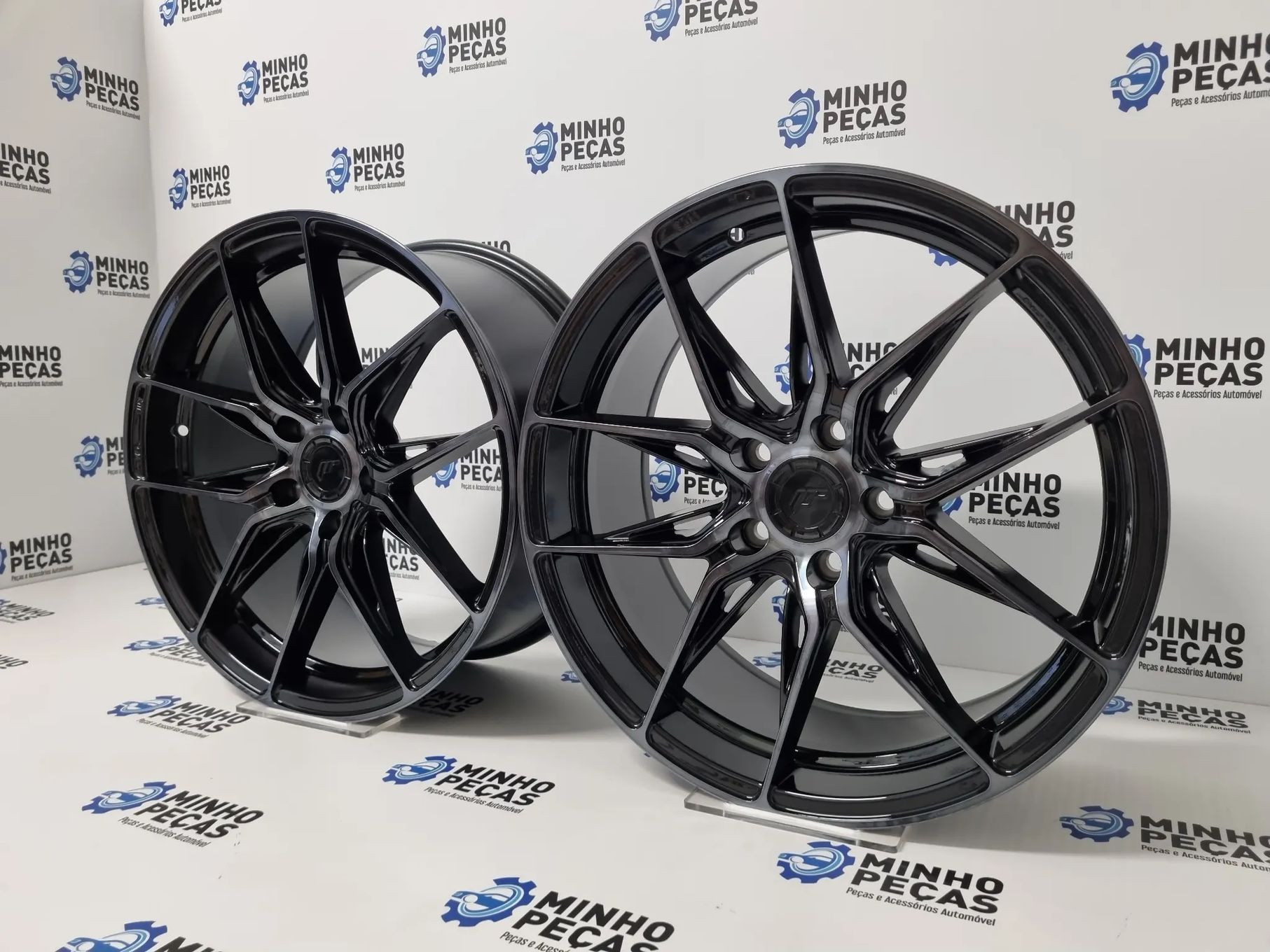 Jantes Japan Racing (JR44) em 18 (5x112) Preto Face Brushed