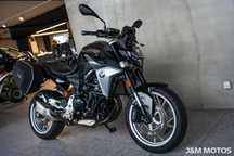 BMW F 900 R